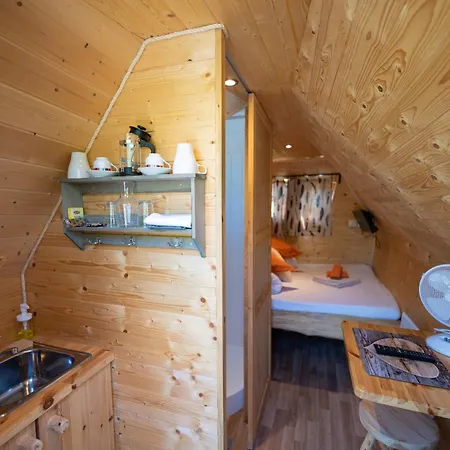 Летний дом Domaine Des Grandes Cotes *