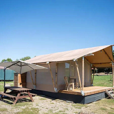Country house Domaine Des Grandes Cotes Target